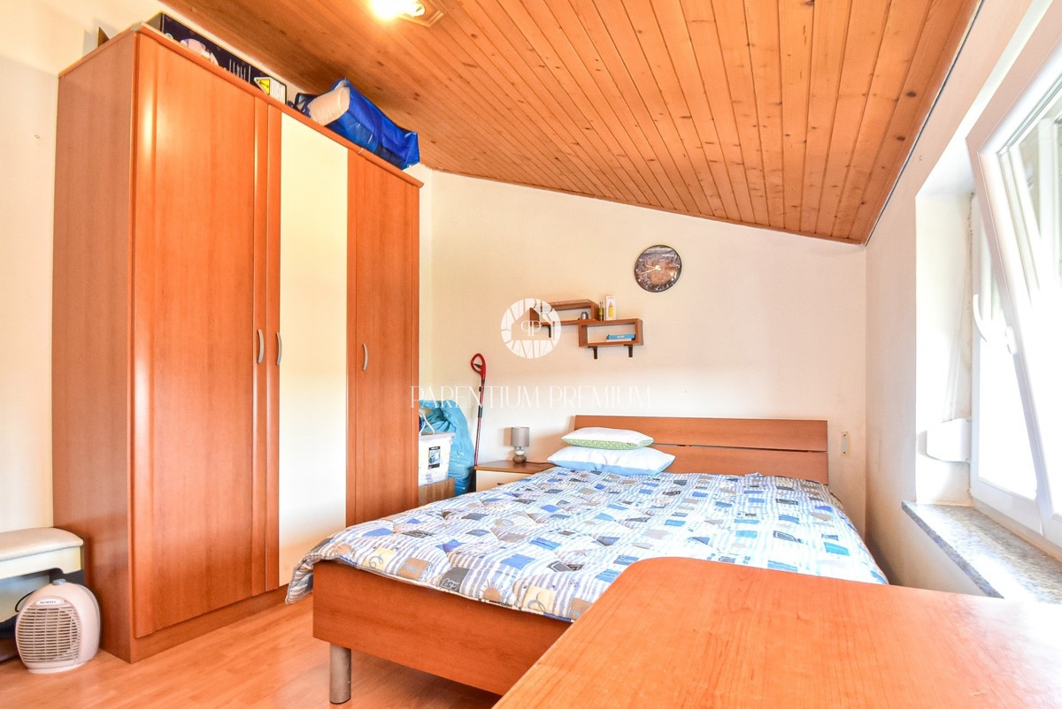 Opportunità di investimento: casa con terreno edificabile per la costruzione di 7 appartamenti, a soli 700 m dal mare