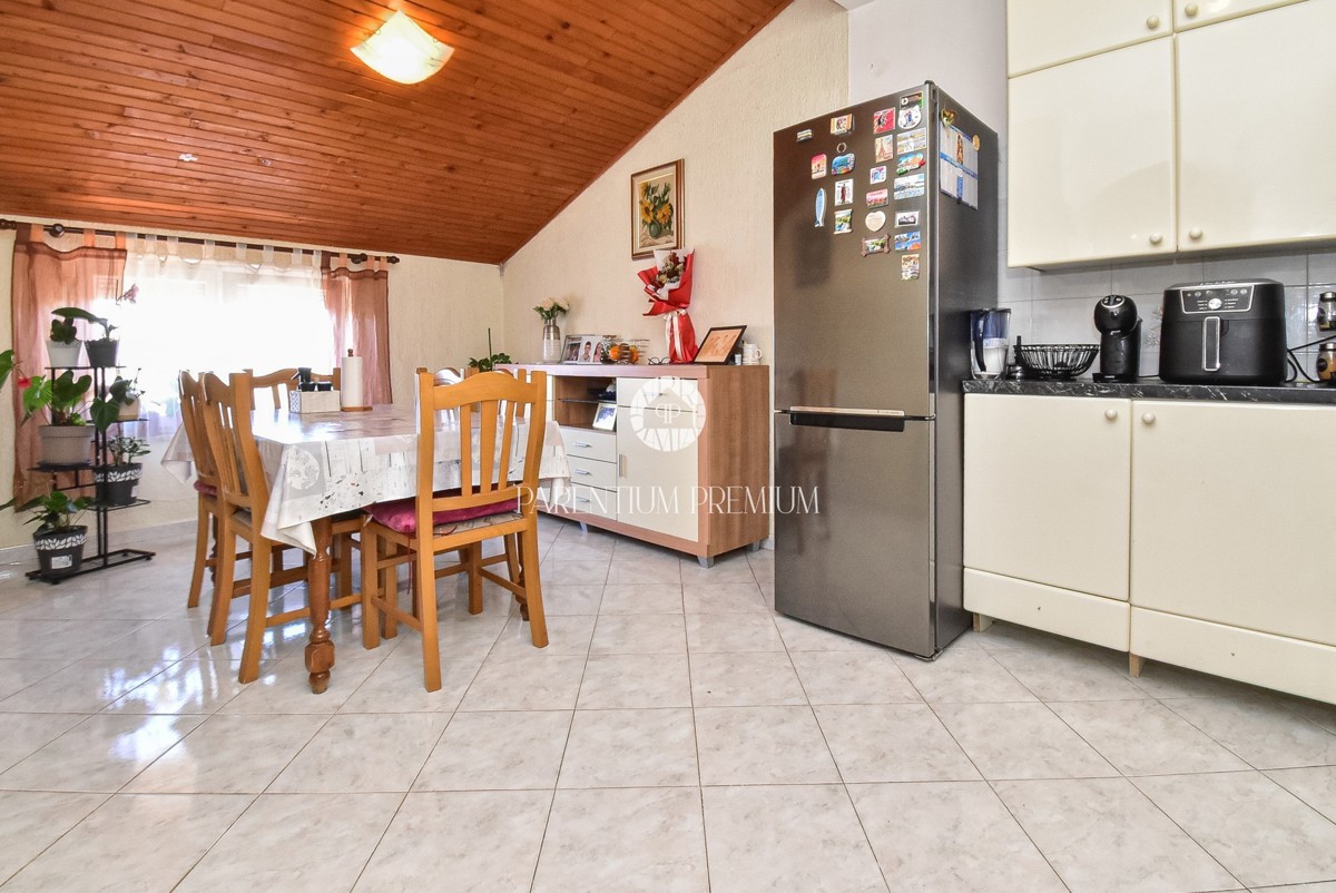 Opportunità di investimento: casa con terreno edificabile per la costruzione di 7 appartamenti, a soli 700 m dal mare