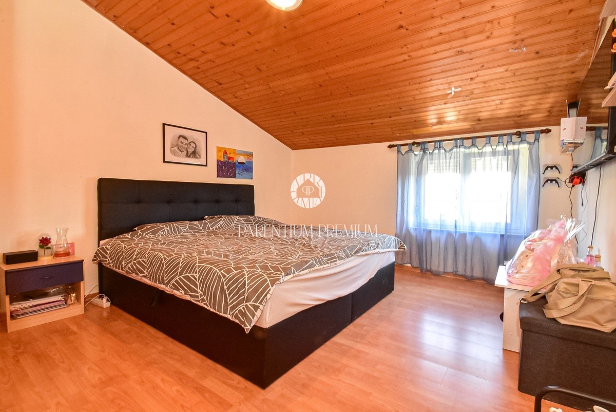 Opportunità di investimento: casa con terreno edificabile per la costruzione di 7 appartamenti, a soli 700 m dal mare