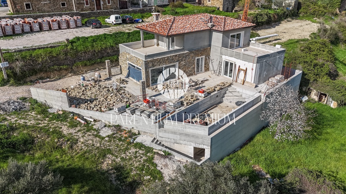 Villa in costruzione con vista panoramica sul mare