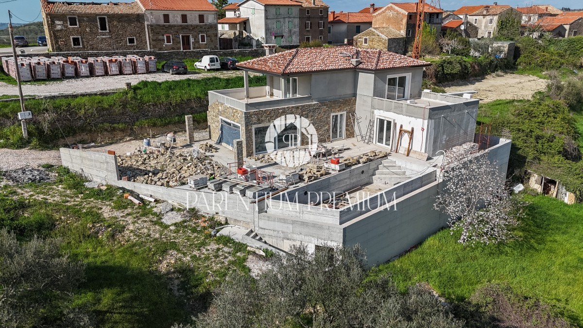 Villa in costruzione con vista panoramica sul mare