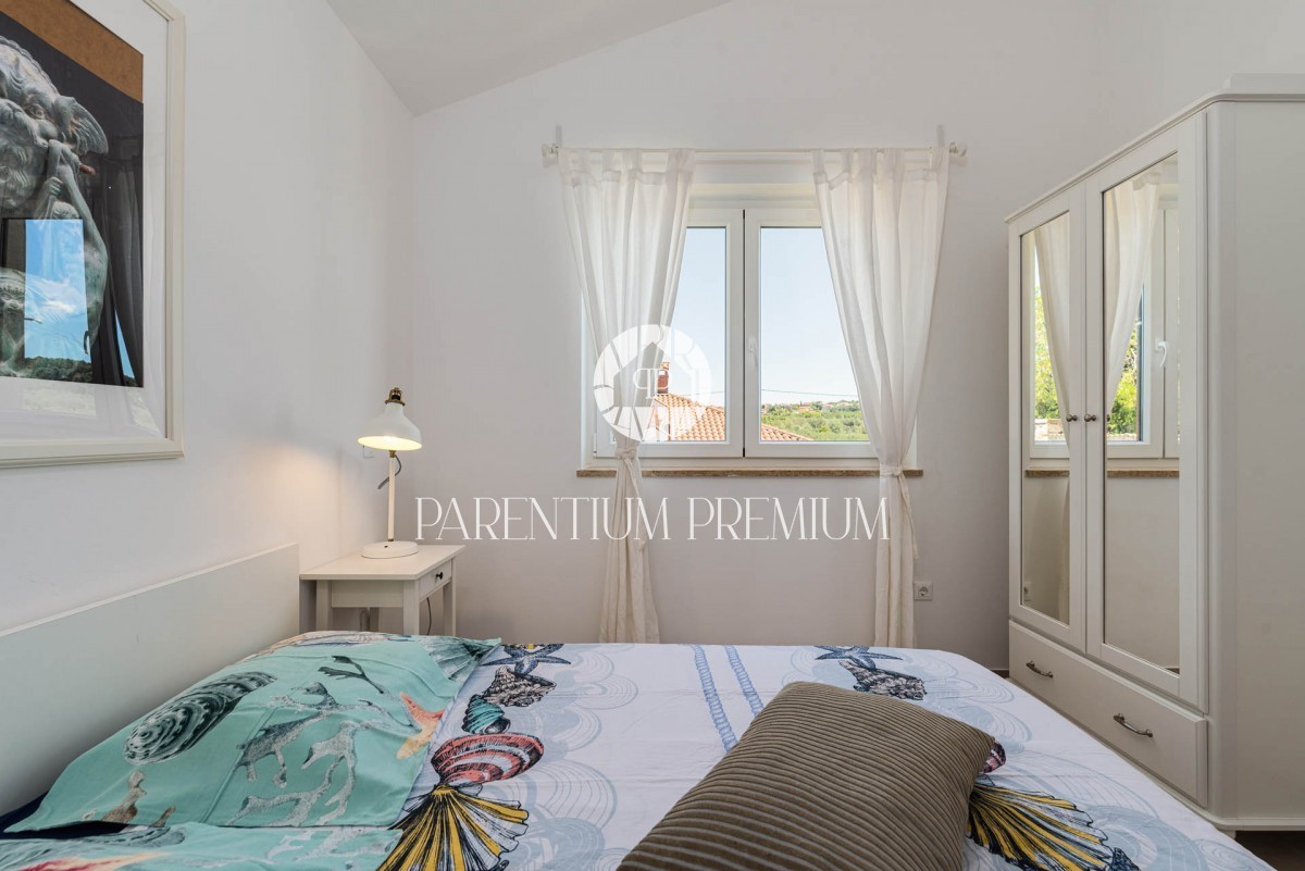 Una bella casa con piscina non lontano da Parenzo