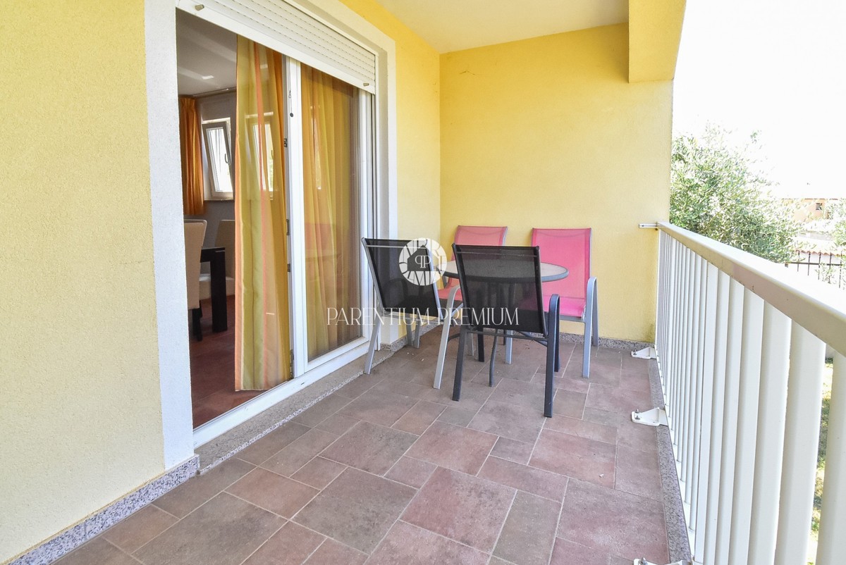 Esclusiva! Casa bifamiliare con piscina e vista mare