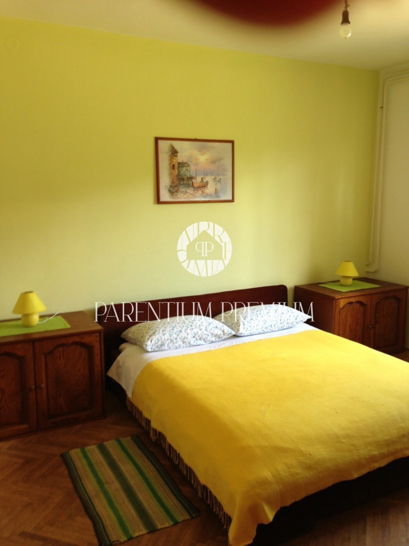 Casa con due appartamenti a 5 km dalla città