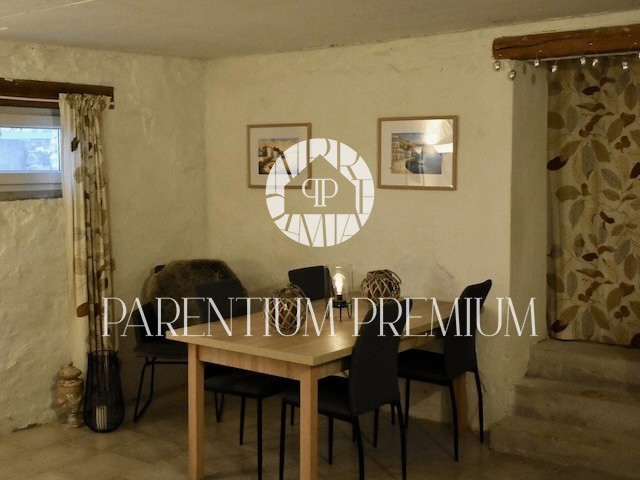 Casa in pietra 360 m² su terreno di 890 m²