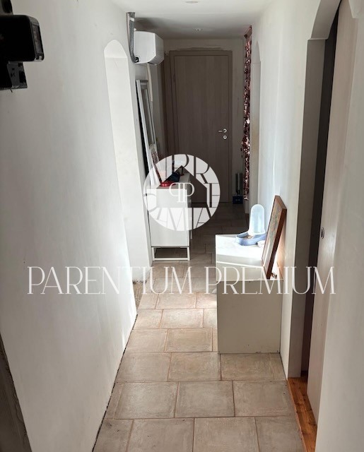 Casa in pietra 360 m² su terreno di 890 m²