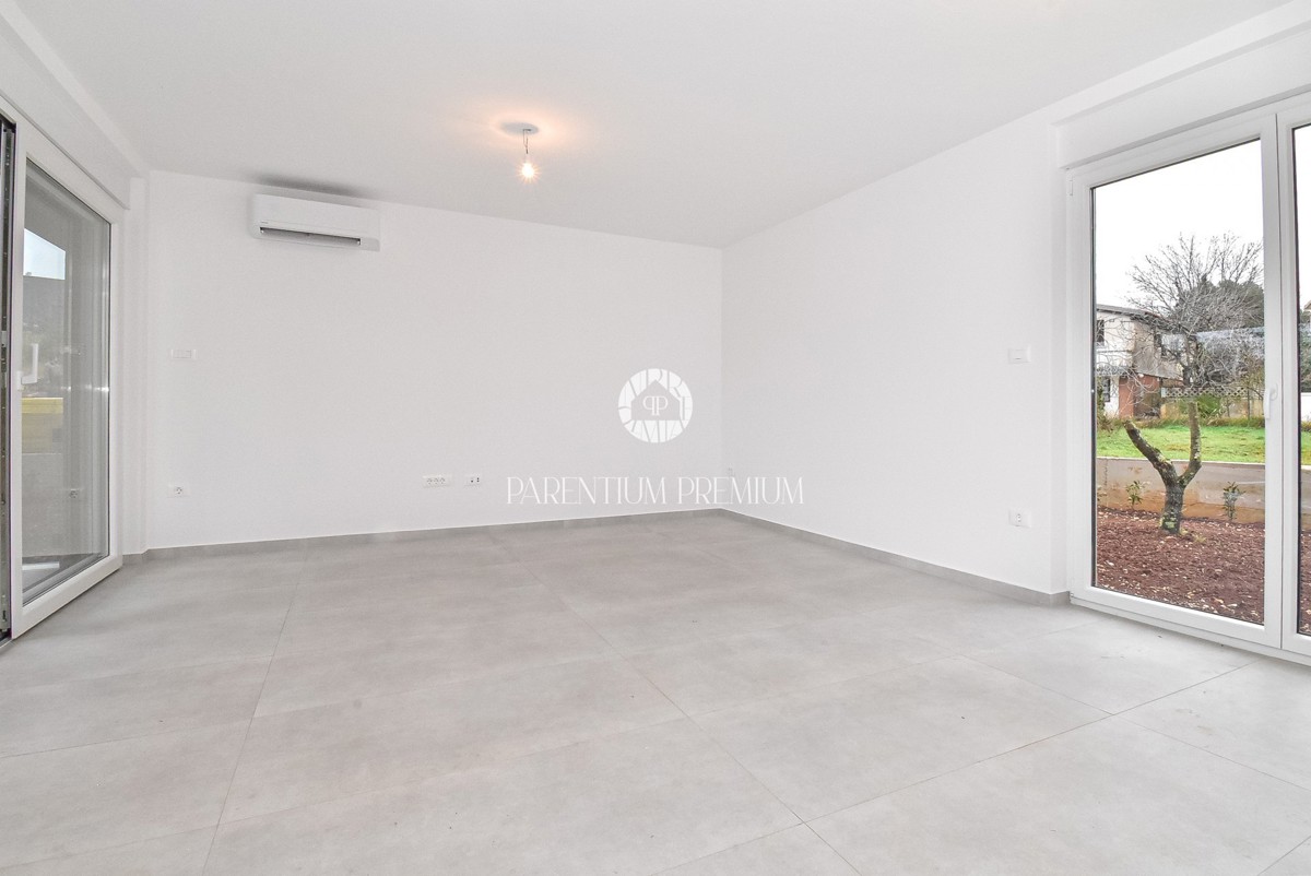 Appartamento con ampio giardino vicino al mare