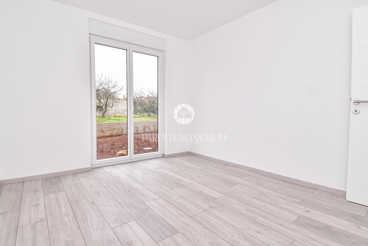 Appartamento con ampio giardino vicino al mare