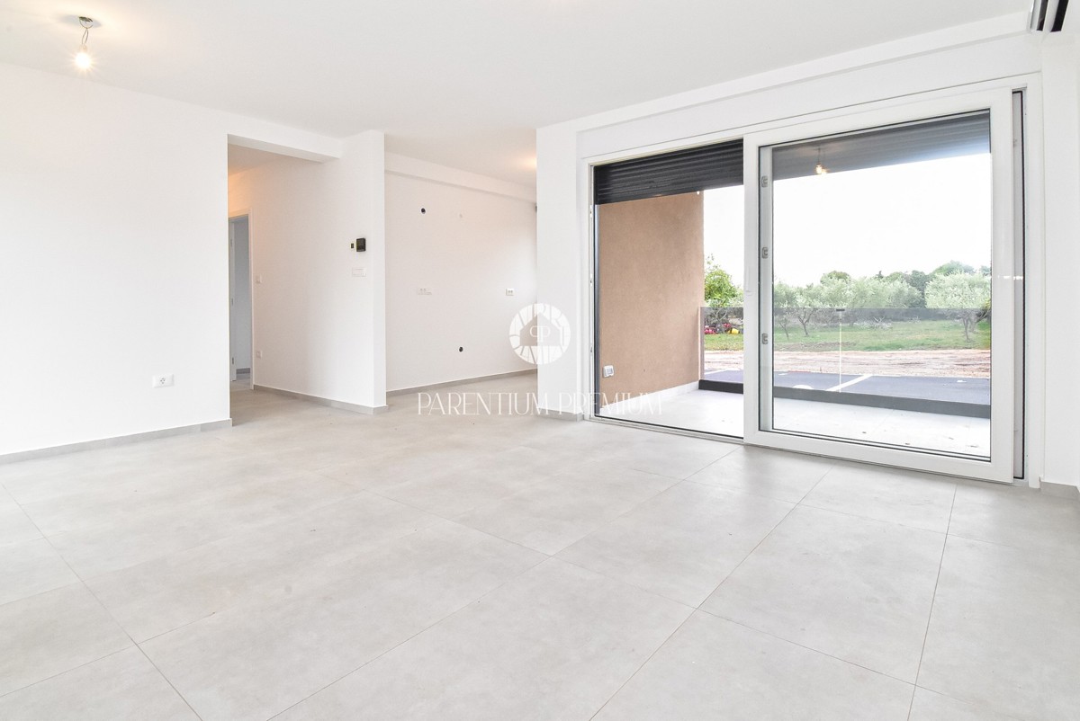 Appartamento con ampio giardino vicino al mare