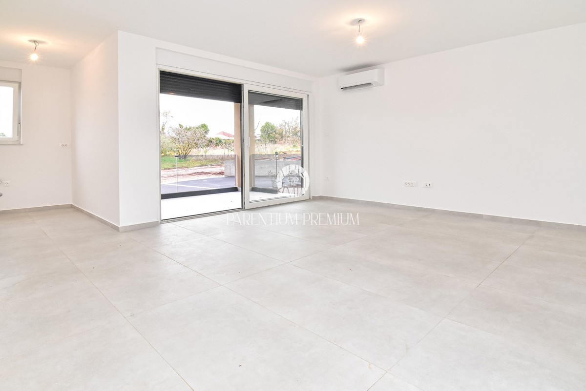 Appartamento con ampio giardino vicino al mare