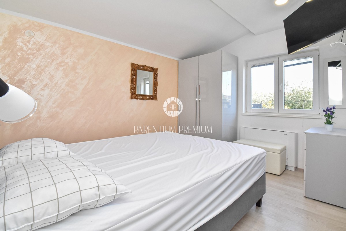 Casa esclusiva in posizione isolata con piscina e ampio giardino