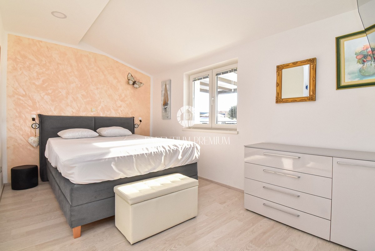 Casa esclusiva in posizione isolata con piscina e ampio giardino