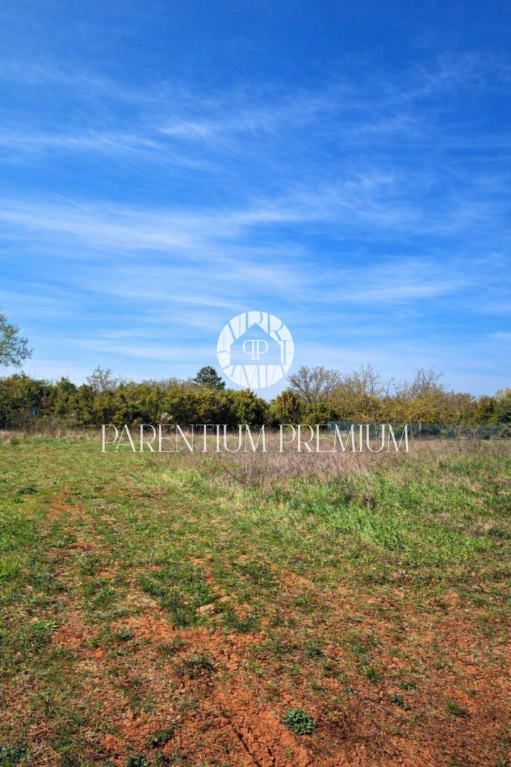 Terreno edificabile nei dintorni di Umago – ideale per casa familiare o villa vacanze