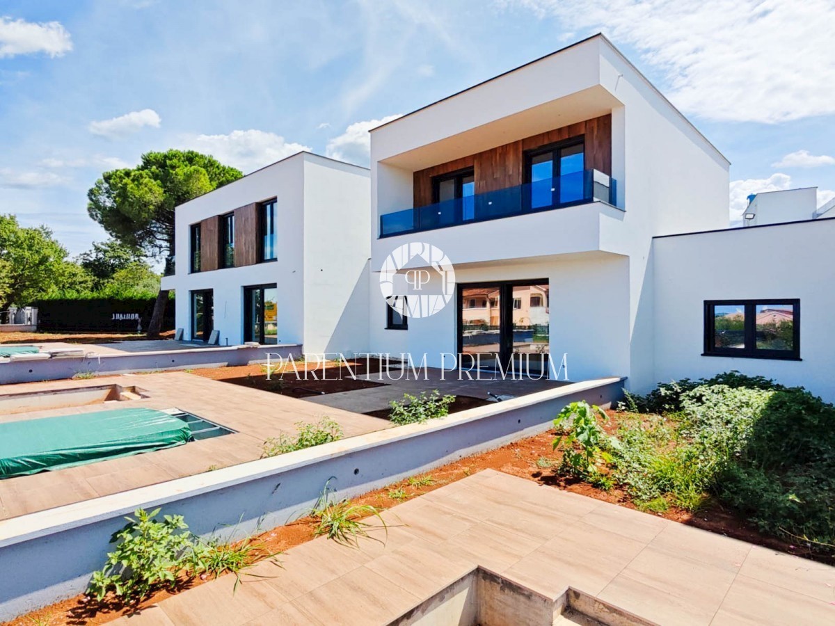 Nuova casa di qualità con vista mare vicino al centro città e alla spiaggia