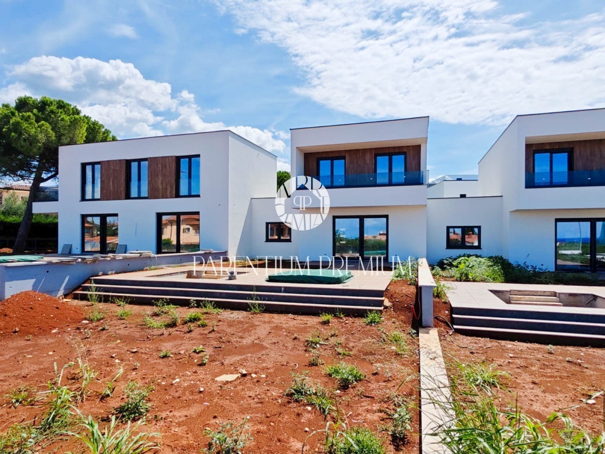 Nuova casa di qualità con vista mare vicino al centro città e alla spiaggia