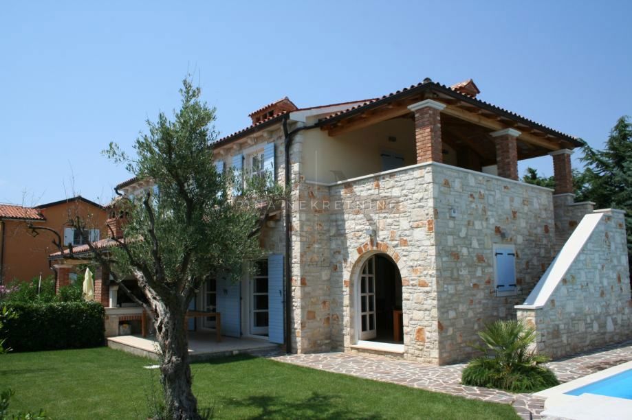 Istria - Parenzo, villa con piscina, giardino, vicino alla spiaggia