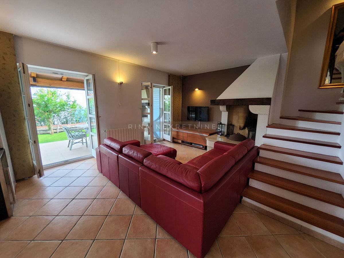 Istria - Parenzo, villa con piscina, giardino, vicino alla spiaggia