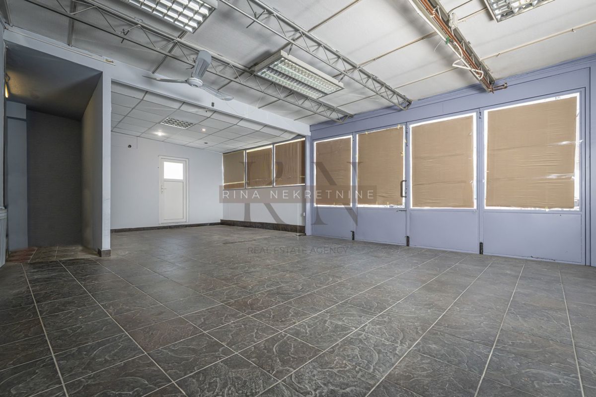 ČRNOMEREC - CASA CON 2 APPT E SPAZIO COMMERCIALE