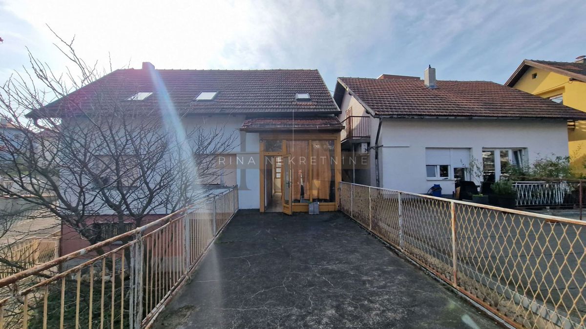 Casa Gračani, Podsljeme, gračani, 270,35m2