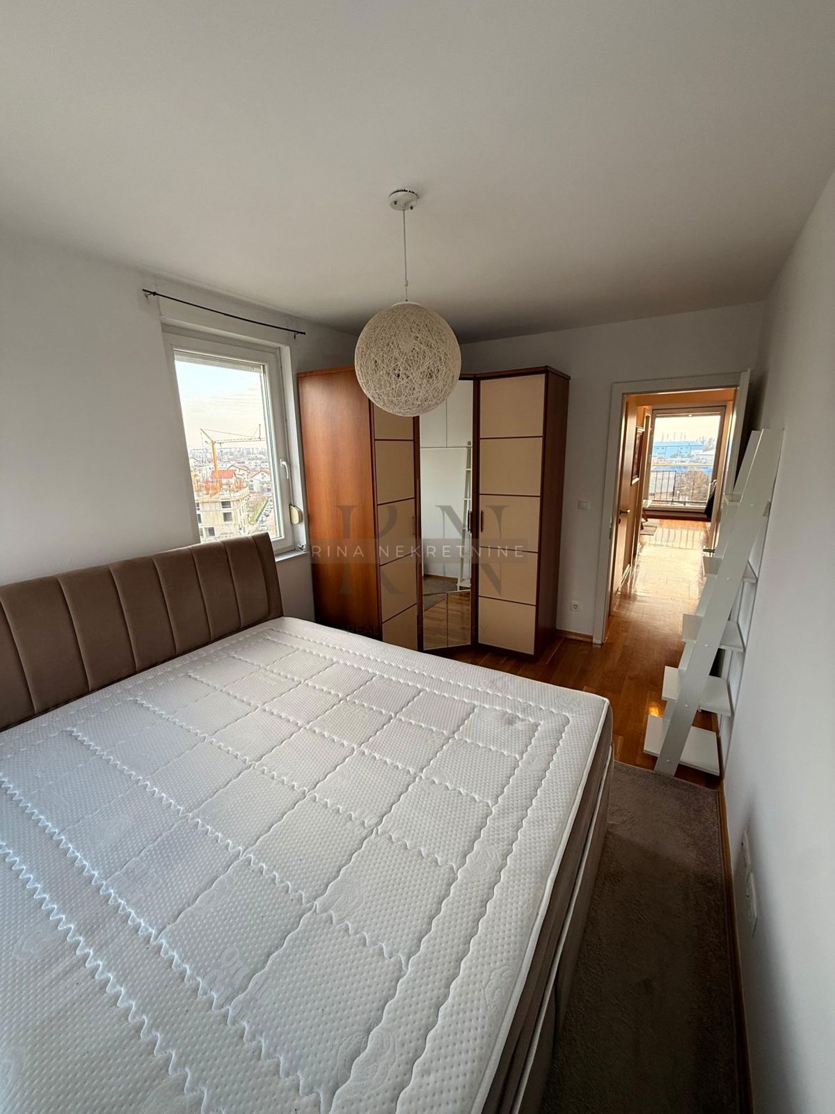 Zagabria - Lanište - Appartamento Trilocale in Posizione Strategica