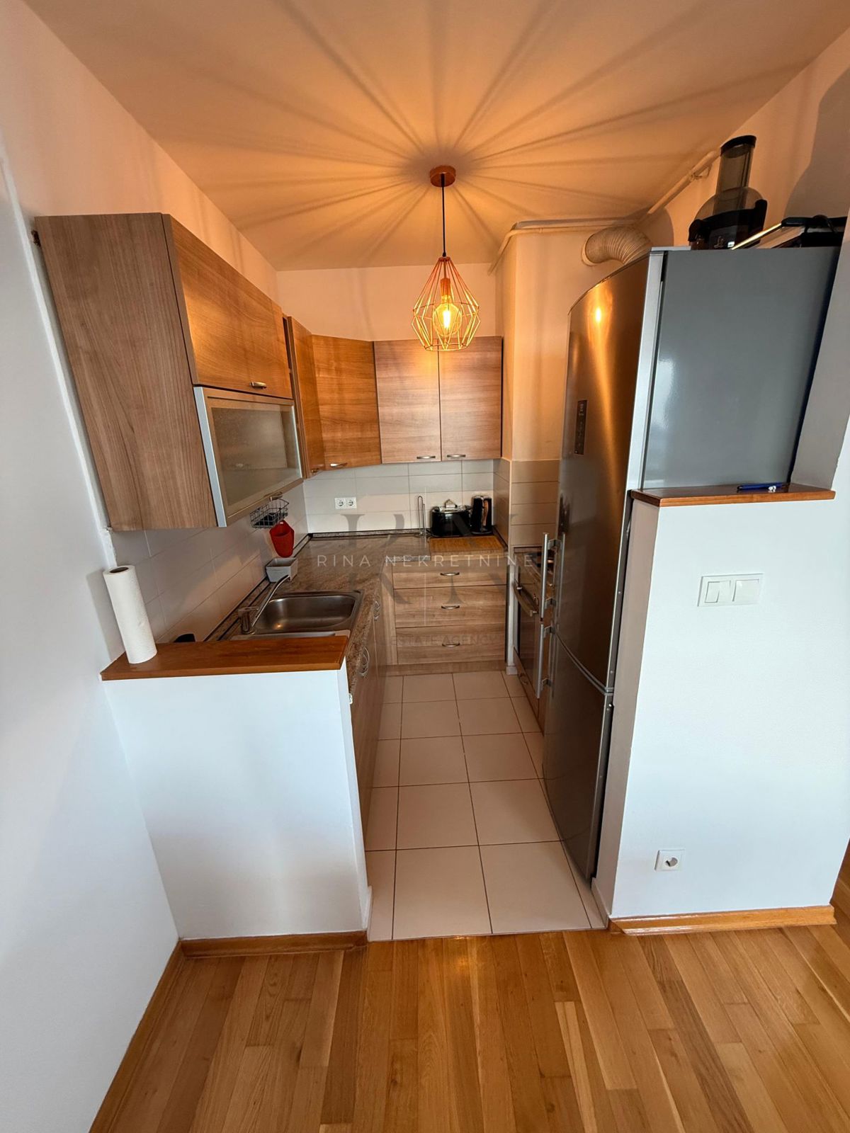 Zagabria - Lanište - Appartamento Trilocale in Posizione Strategica