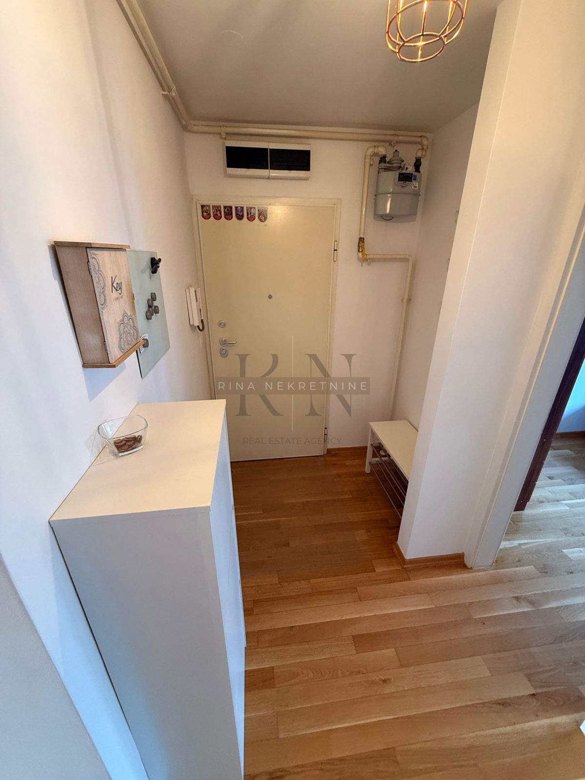 Zagabria - Lanište - Appartamento Trilocale in Posizione Strategica