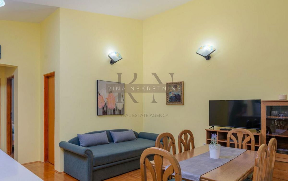 PAG - NOVALJA - IMMOBILE DI INVESTIMENTO CON 3 APPARTAMENTI!