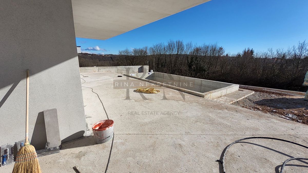 ISTRIA - TINJAN - CASA MODERNA CON PISCINA! NUOVO!