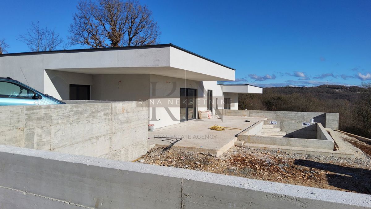 ISTRIA - TINJAN - CASA MODERNA CON PISCINA! NUOVO!