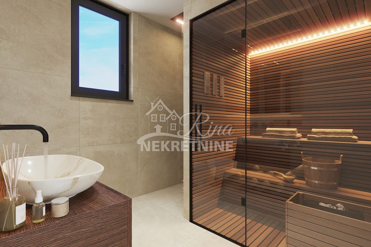  Istra - Parenzo - Attico con sauna e jacuzzi! NUOVO