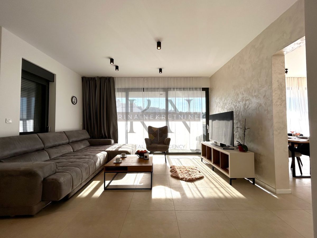 ISOLA DI HVAR - CITTÀ DI HVAR - VILLA PRIMA FILA SUL MARE!