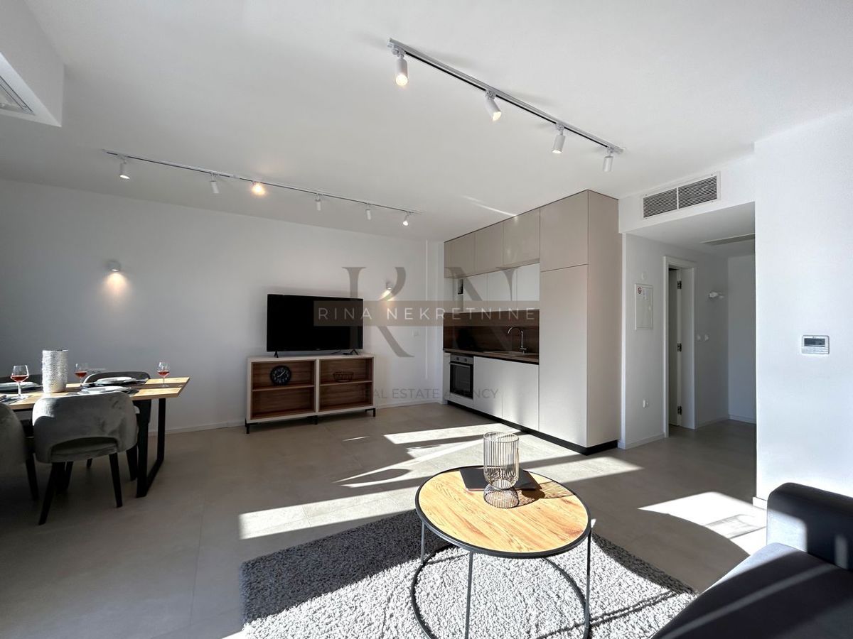 ISOLA DI HVAR - CITTÀ DI HVAR - VILLA PRIMA FILA SUL MARE!