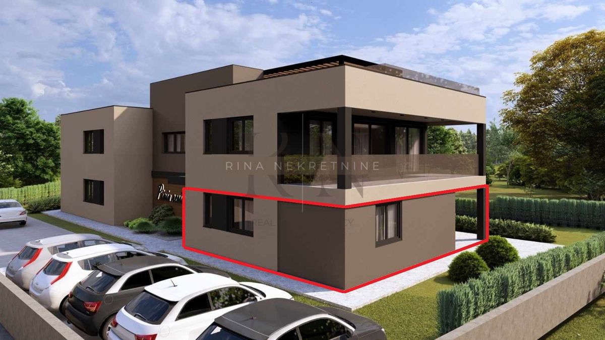 ISTRIA - appartamento con giardino in un nuovo edificio a Parenzo, ULTIMO DISPONIBILE!