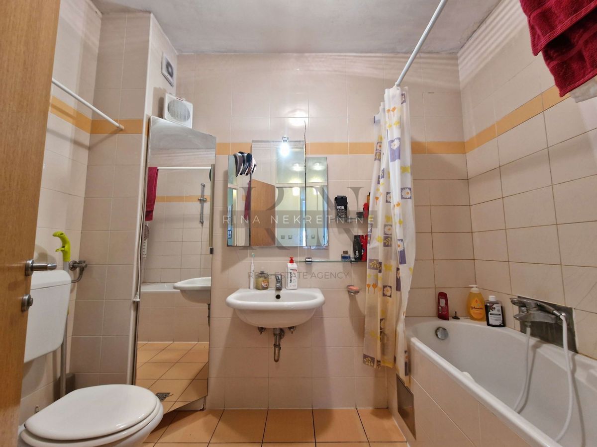 Zagabria,Podsused-Vrapče,Gajnice,79m2,3s,GPM,loggia
