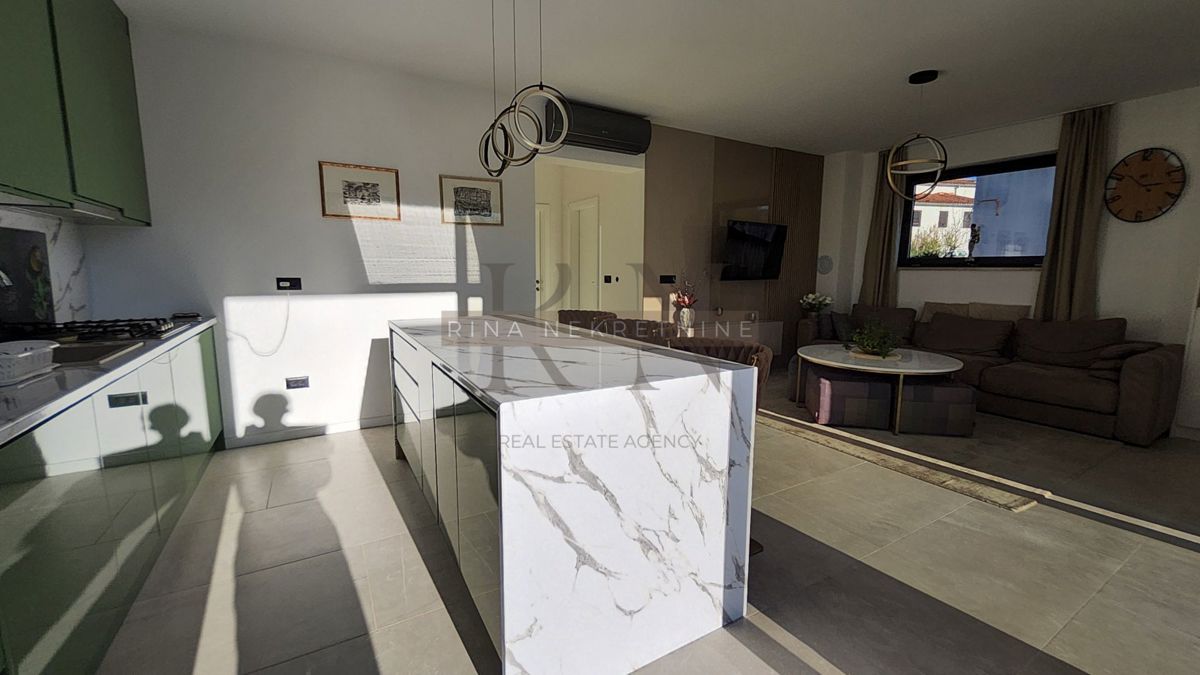 Villa moderna 176 m² con piscina, Rabac – Labin