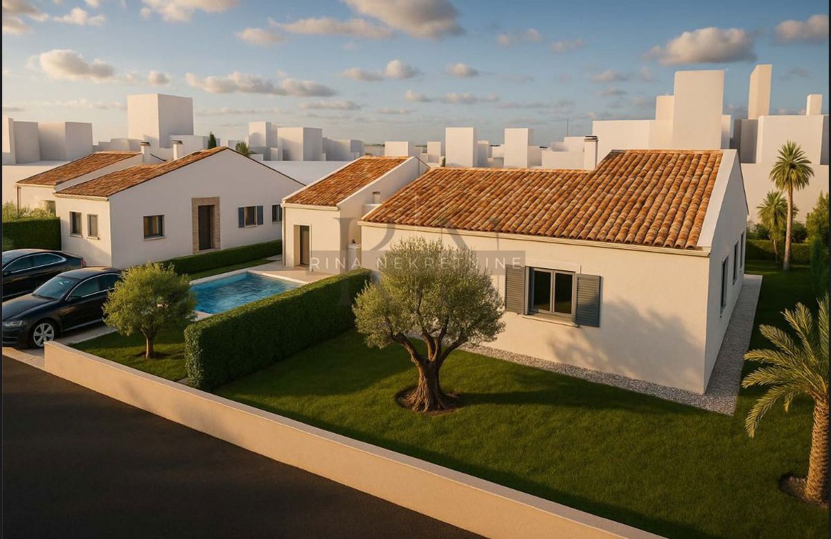 ISTRIA – POREČ - KAŠTELIR, NUOVA COSTRUZIONE: CASA, GIARDINO, PISCINA