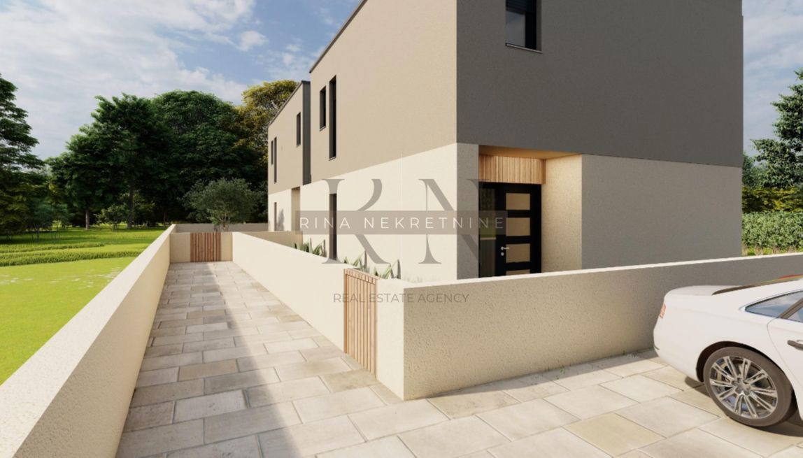 PARENZO - NUOVO PROGETTO DI CASA CON PISCINA!