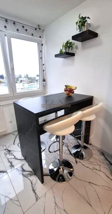 Appartamento Sloboština, Novi Zagreb - Istok, Karela Zahradnika, 68,35m2