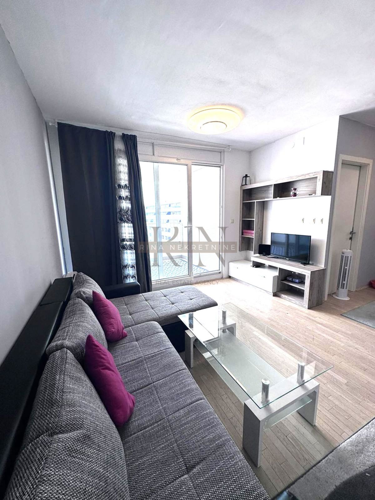 Zagabria, Novi Zagabria-Sv. Klara/Otok, 62m2, 2 camere da letto, GPM, loggia