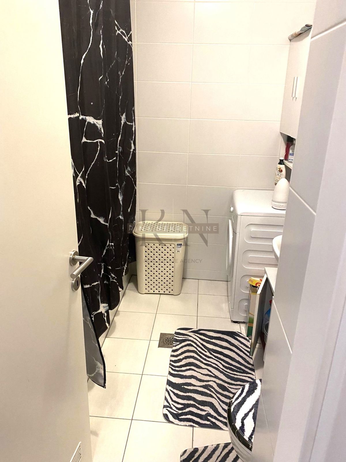 Zagabria, Novi Zagabria-Sv. Klara/Otok, 62m2, 2 camere da letto, GPM, loggia