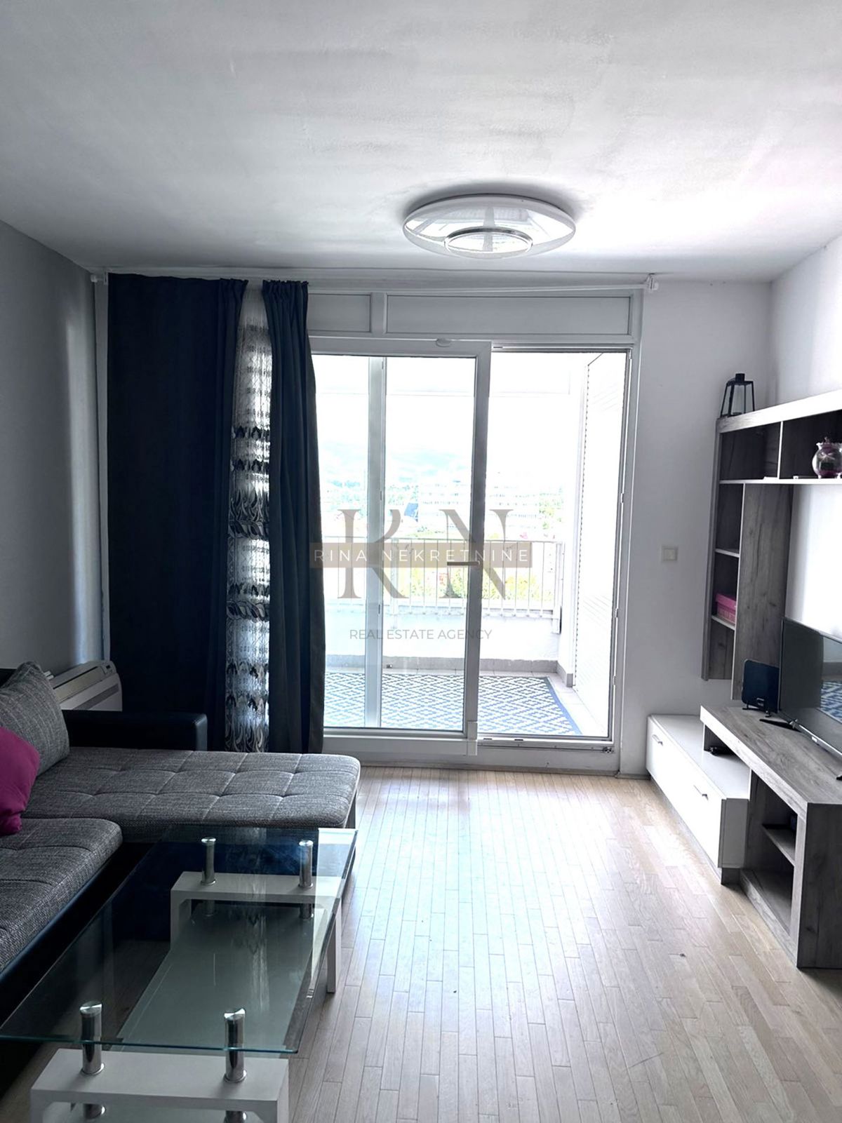 Zagabria, Novi Zagabria-Sv. Klara/Otok, 62m2, 2 camere da letto, GPM, loggia