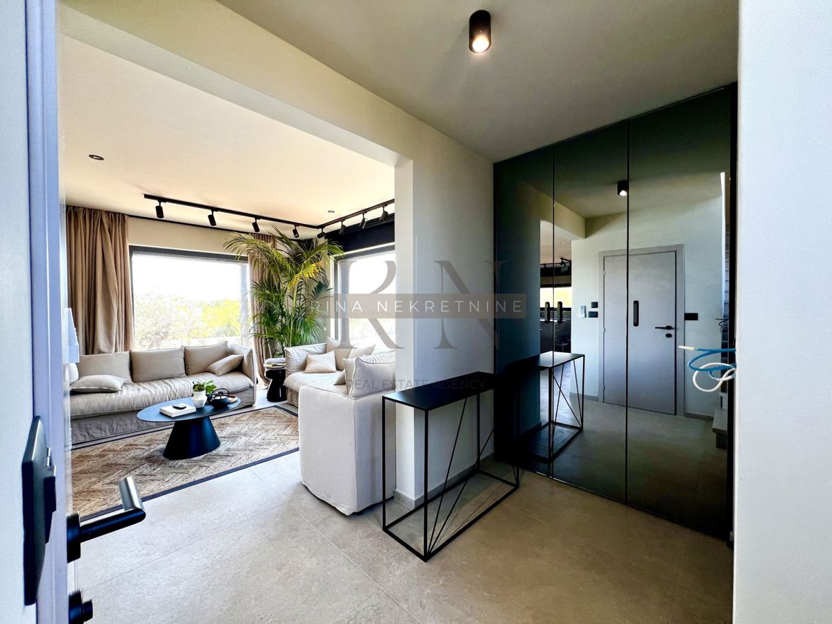 ISTRIA, POREČ – Casa speciale con piscina