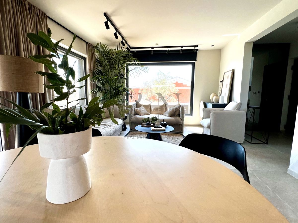 ISTRIA, POREČ – Casa speciale con piscina