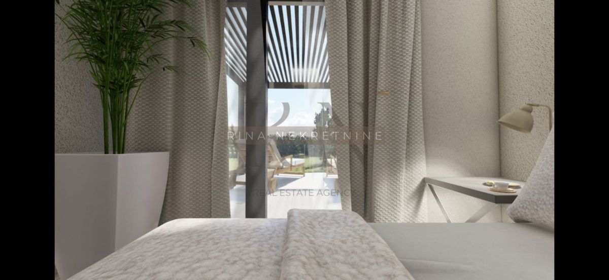 ISTRIA - PARENZO - NUOVA VILLA ARREDATA 