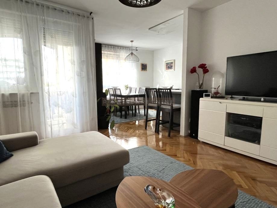 Appartamento Trešnjevka, Trešnjevka - Sjever, 91m2