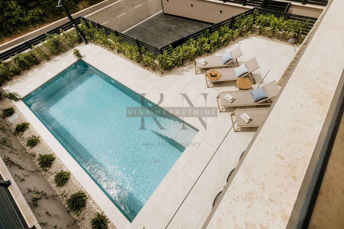ISTRIA - PARENZO - NUOVA VILLA COMPLETATA CON PISCINA!