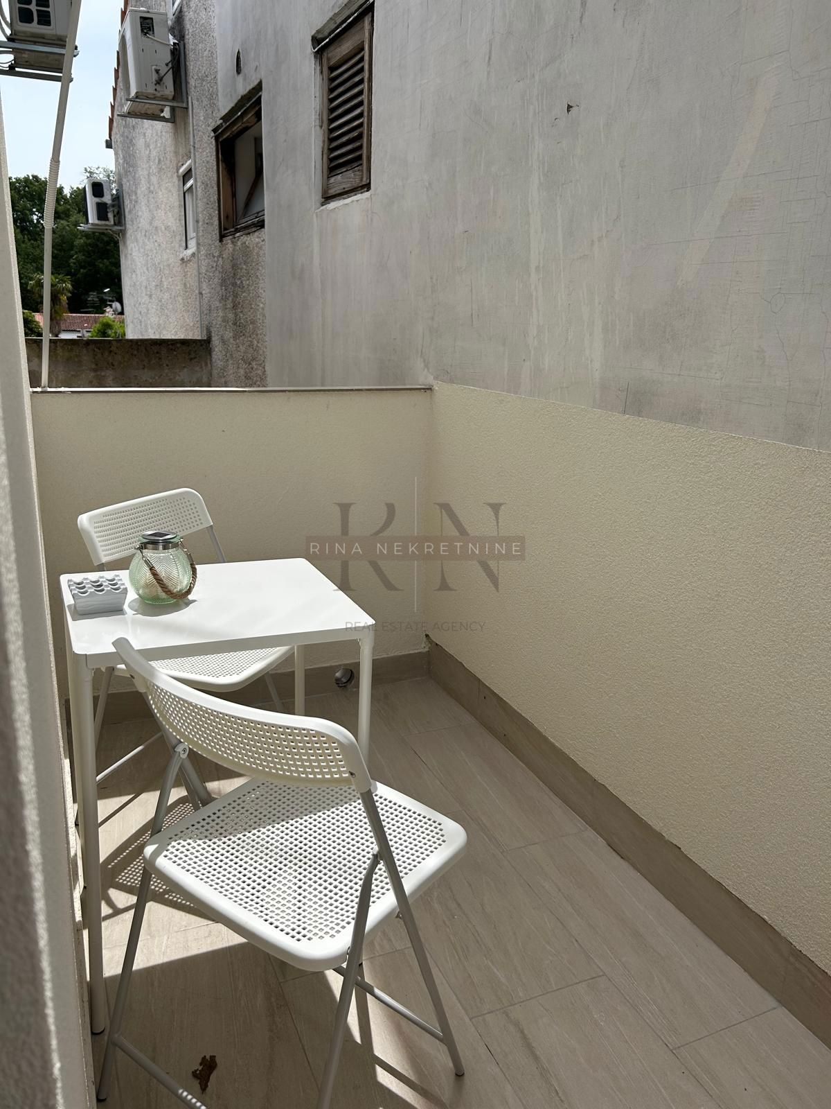 Červar-Porat-Appartamento 150 m dal mare–Ristrutturato 2024