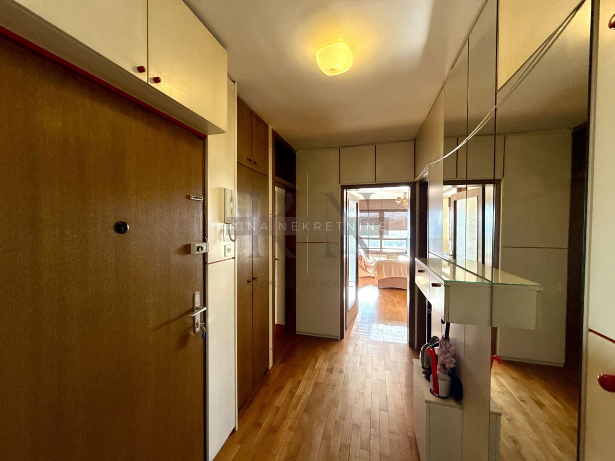 Zagabria – Sveti Duh – Appartamento quadrilocale con garage!