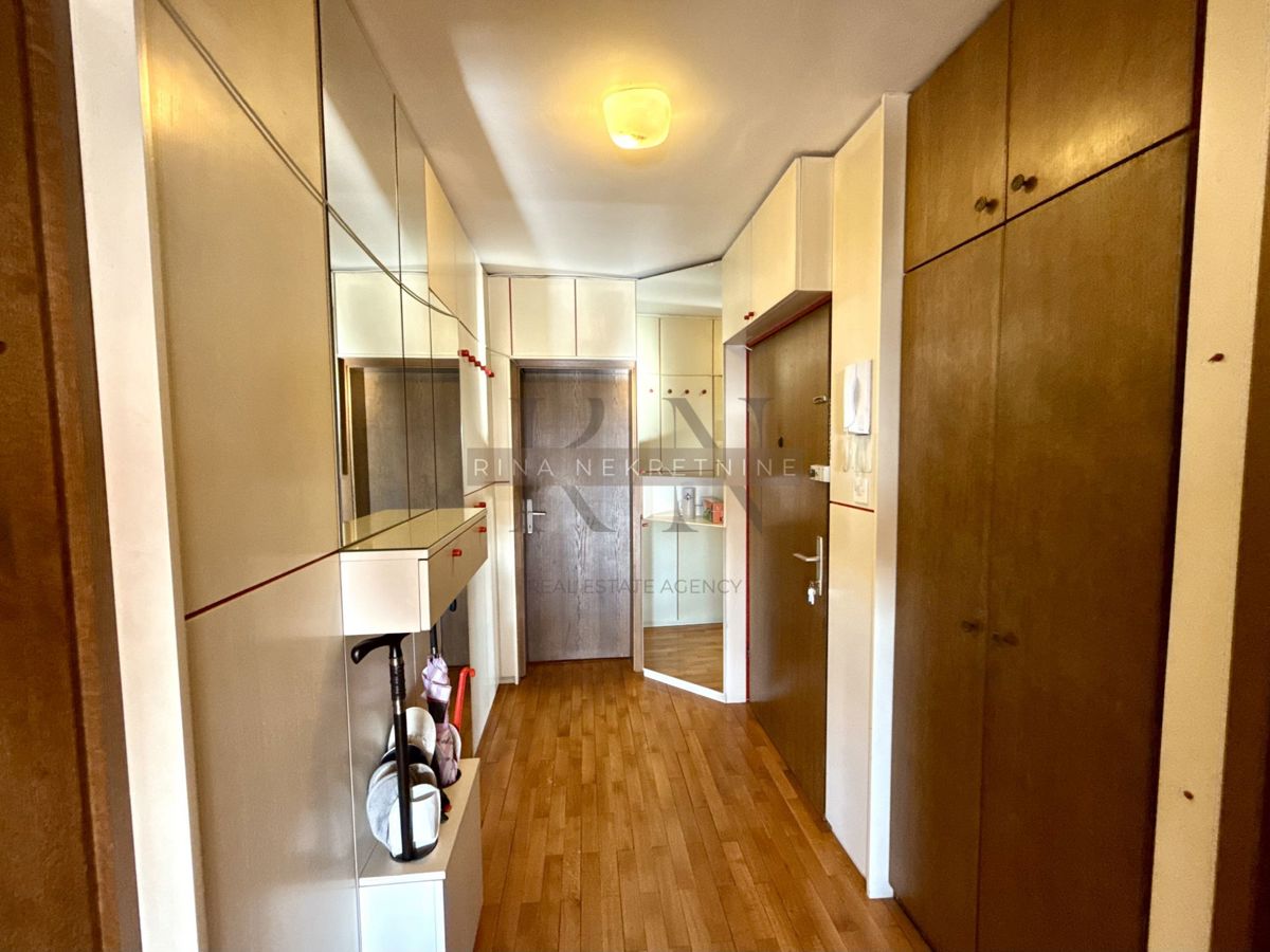 Zagabria – Sveti Duh – Appartamento quadrilocale con garage!