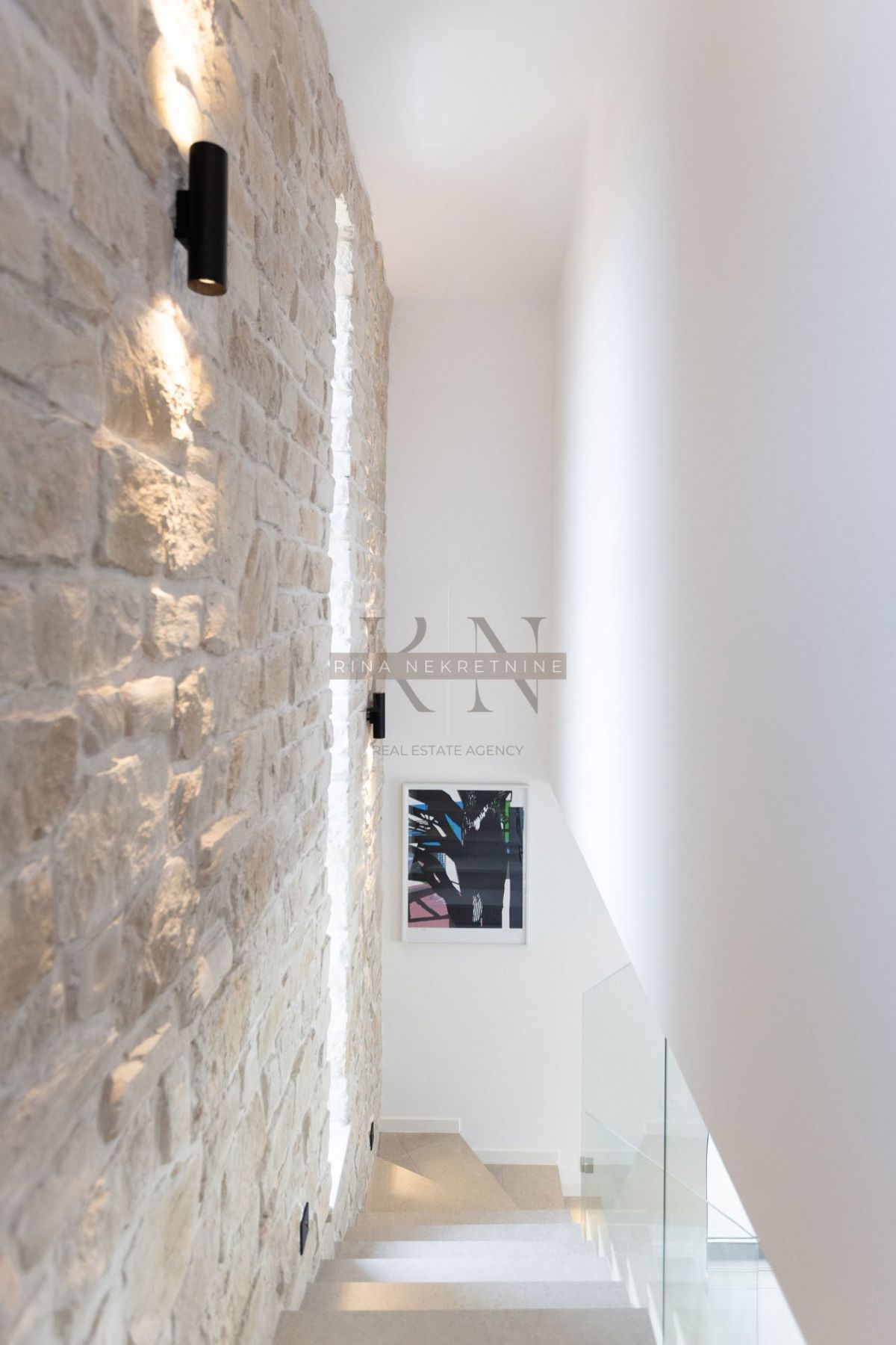 ISTRIA - PARENZO - VILLA ESTREMAMENTE SPECIALE E DECORATA CON DESIGN!